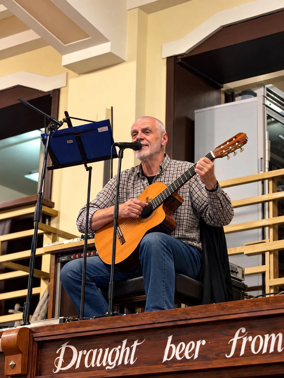 La guitare de près · La Republica